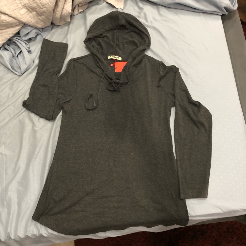 Cinery Nursing top